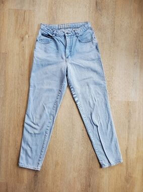 Gloria Vanderbilt Light Blue Denim Jeans - Straight Leg